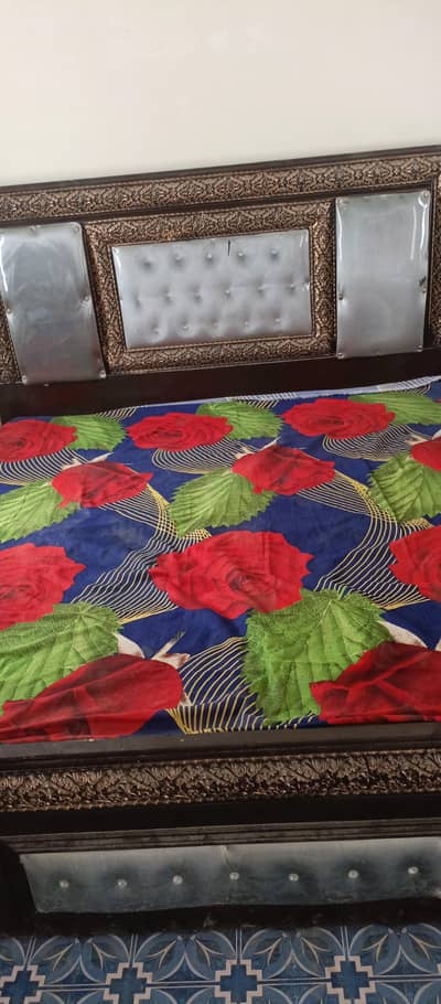 Double Bed with area 6-10Feet