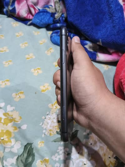 iphone 11 8.5 /10 128 gb all ok