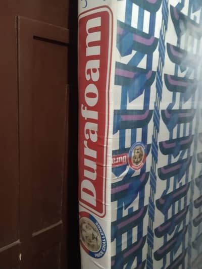 queen size mattress 5 inch dura foam good condition