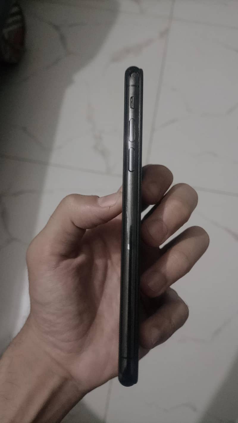 iphone xs 2