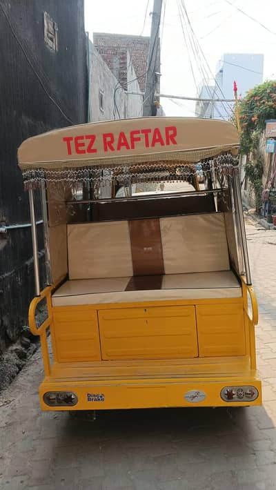 auto rickshaw 9 seater