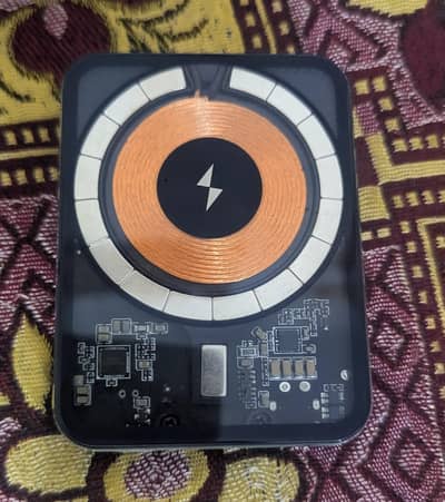 Wireless Power Bank 5000mAh Fast Charging