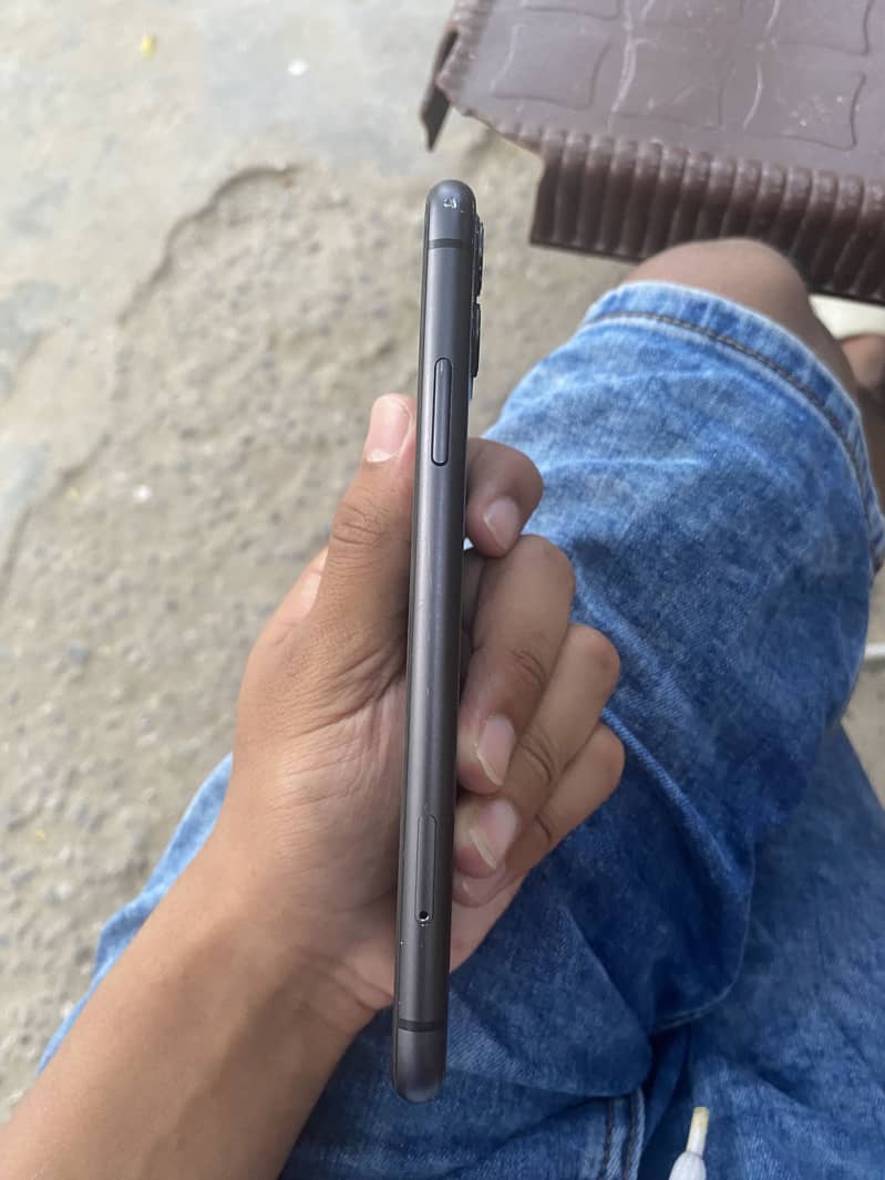 Iphone 11 4