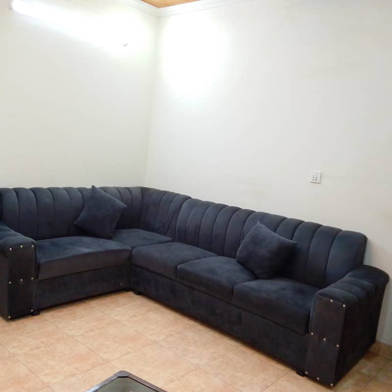 L shape sofa 0