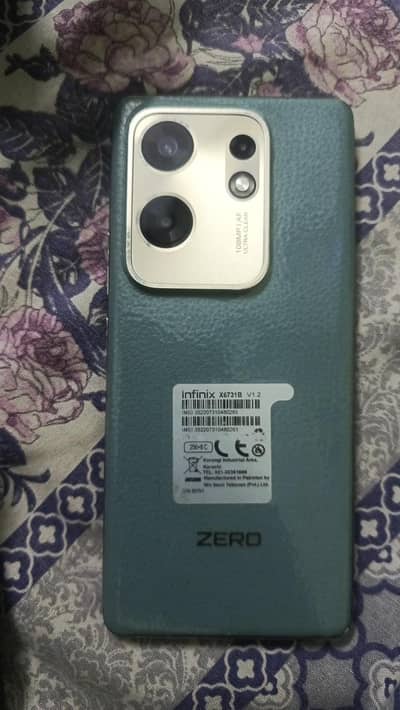 zero 30 adge screen 8+8/256gb