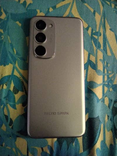 Tecno spark 40 pro+ 10 month warranty available