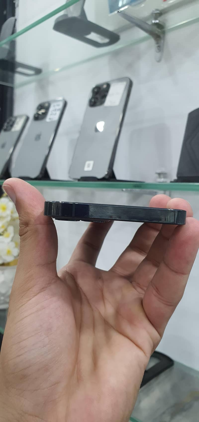 iPhone 12pro 10/10 3