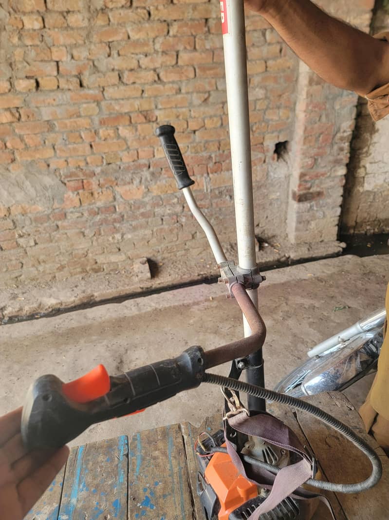 grass cutting machine 3