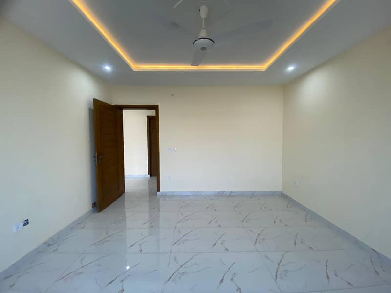 1 Kanal Upper portion 15