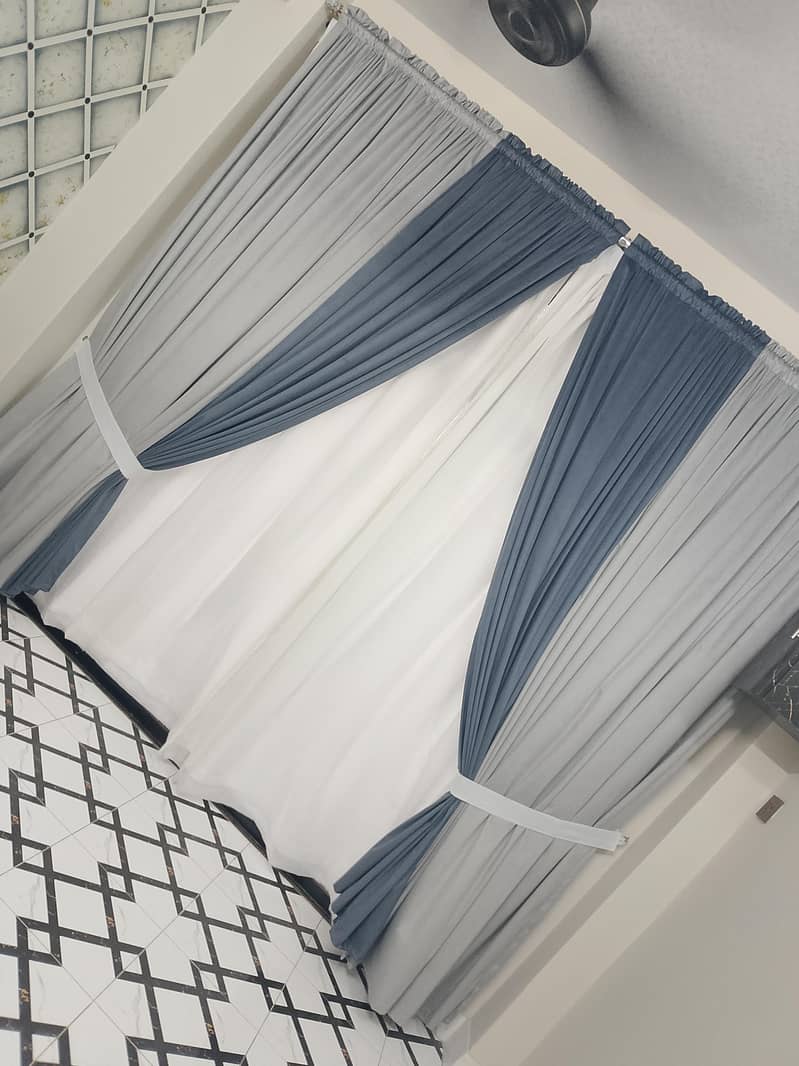 curtains 0