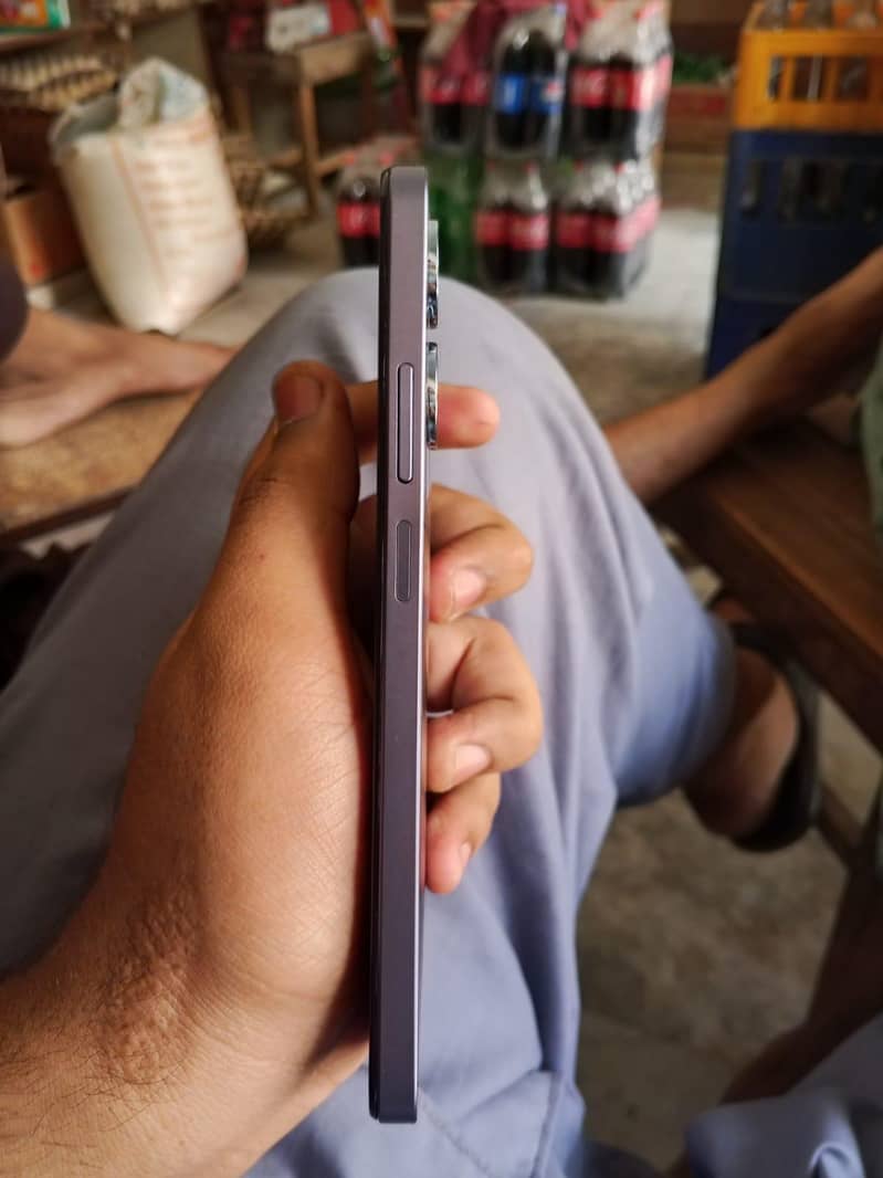 Realme Note 60 4