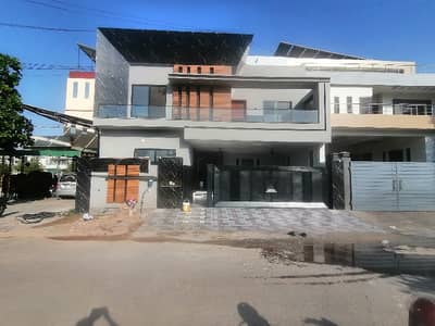 Affordable Prime Location House Of 11 Marla Is Available For sale