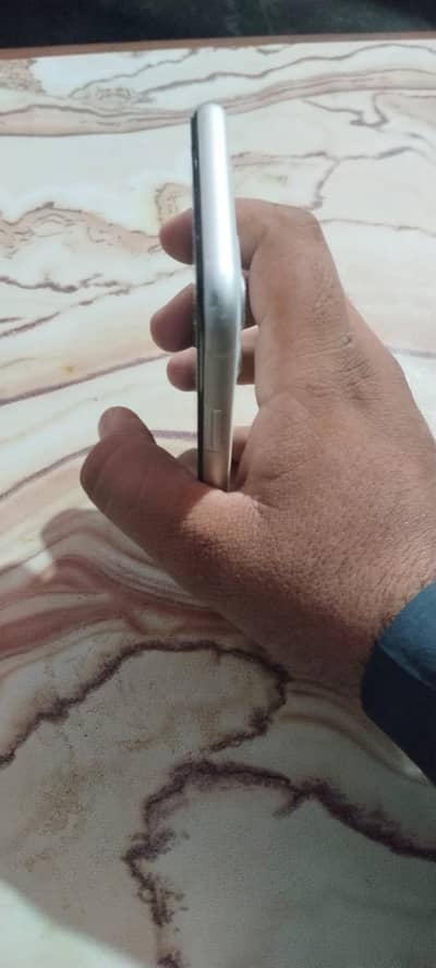 I-phone 11 (Official PTA)
