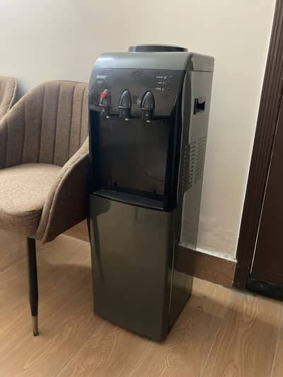 Orient Water Dispensar