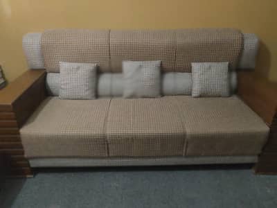 5 seated sofa