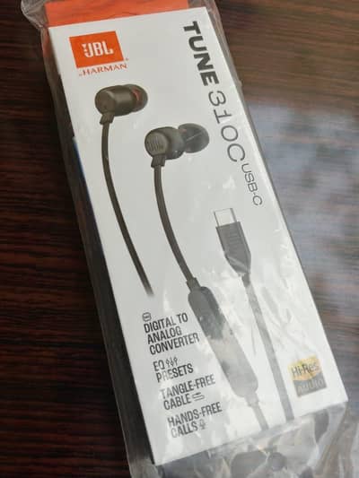 JBL  pure Bass sound Deep & powerful  Hi-Res  type C earphone