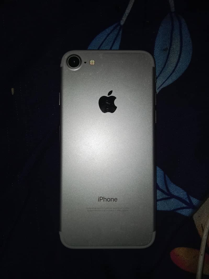 iphone 7 sim 10/10 2