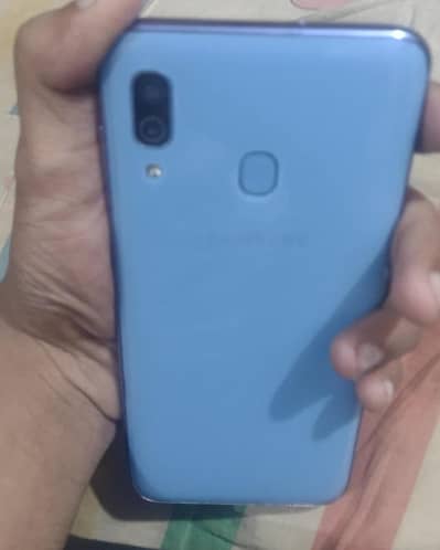 Samsung A30