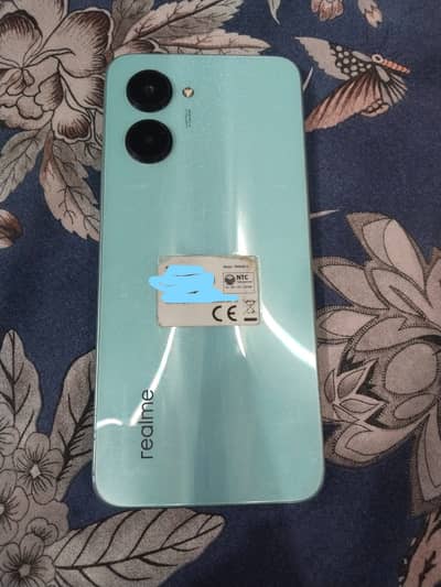 Realme C33