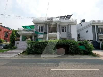 House For Sale, 10 Marla Corner I Direct Owner | Post by owner