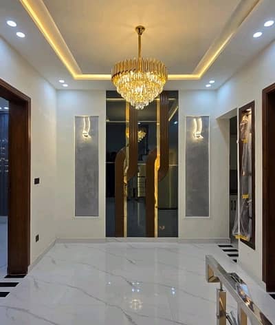 House Of 5 Marla Available In Bahria Town - Sector E