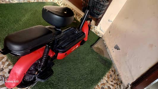 Electric scooty for sale