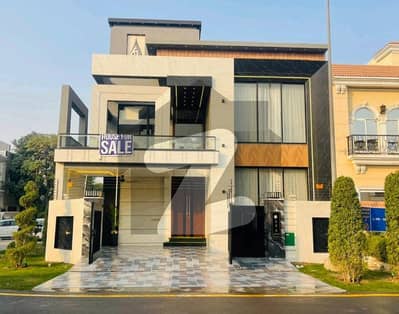 5 Marla Ultra Luxury House For Rent Sector D Bahria Town Lahore