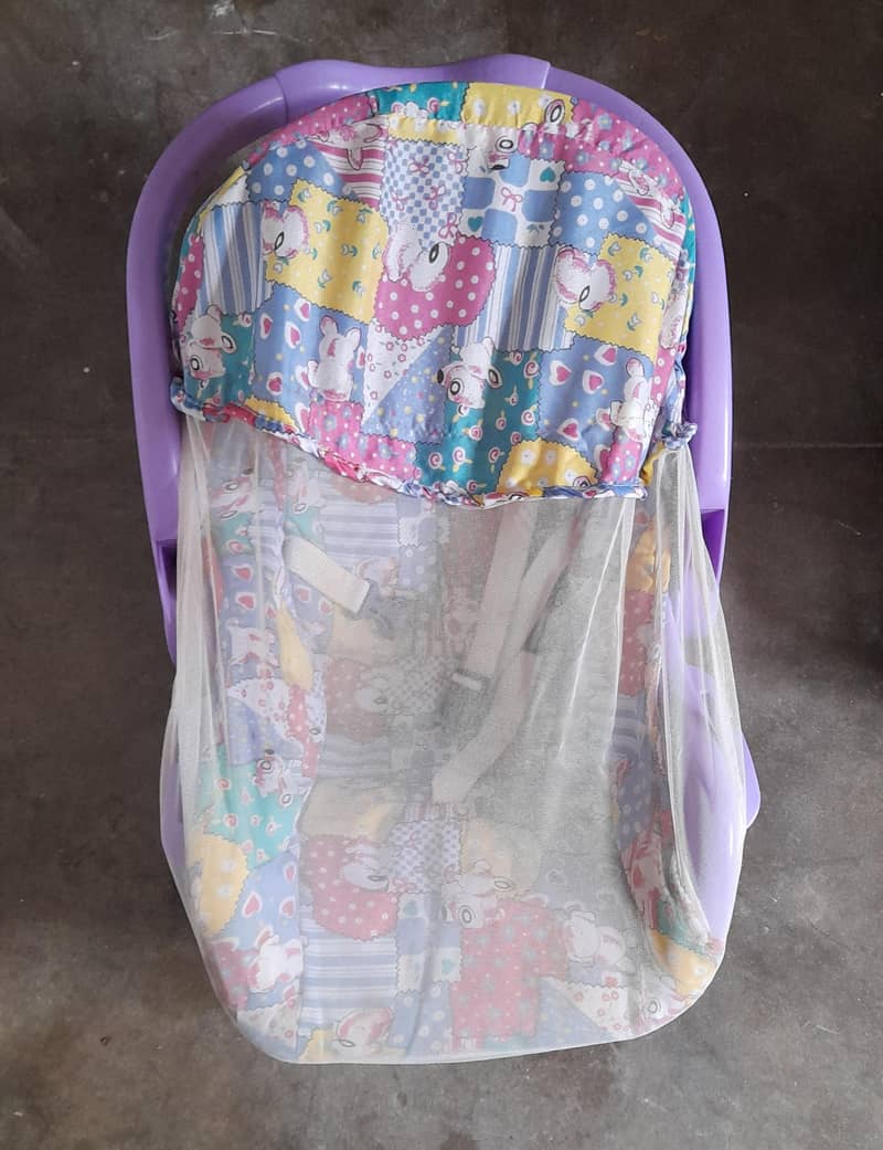 carry cot 1