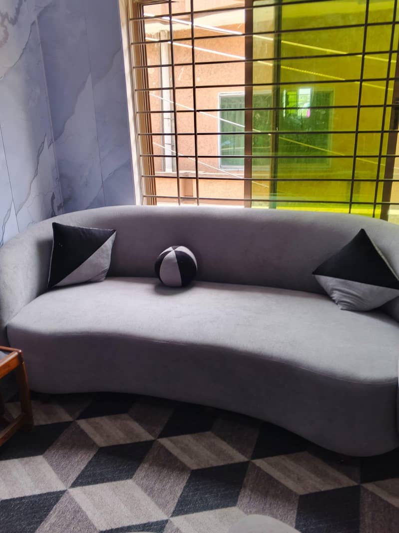 5 seater sofa 3