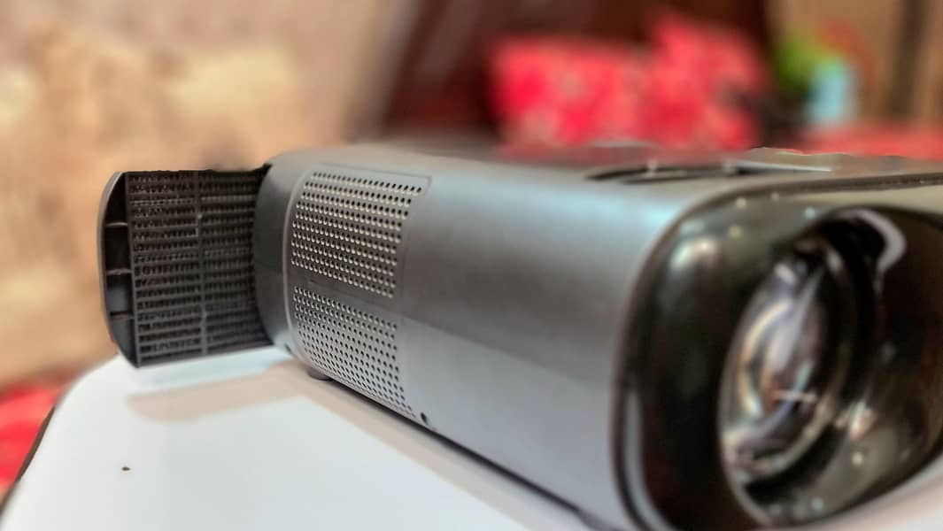 PROJECTOR PJ40 6