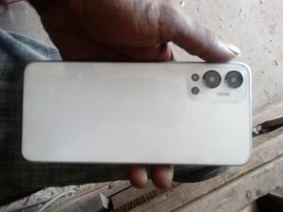 Infinix hot 12