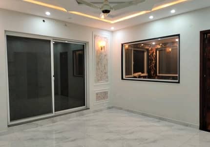 Unoccupied House Of 10 Marla Is Available For rent In Bahria Town