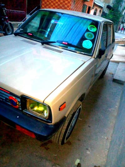Suzuki fx antiq car out glass condition