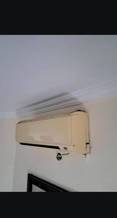 Mitsubishi A/C Powerful Cooling Excellent Condition. with remote