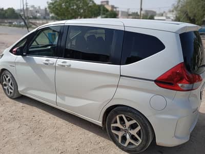 Honda Freed Hybrid 2017.2022 Geniune condition