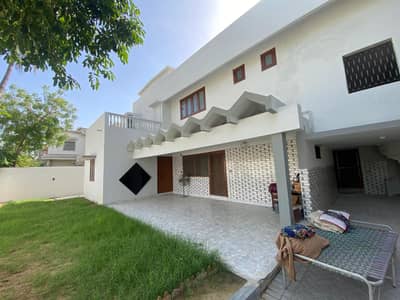 600 Sq-Yard Fully Renovated Ready To Move Sapce Available On Rent