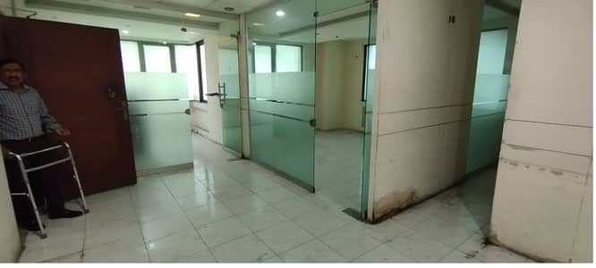 Brand New Building Semi Furnished Area 700 Square Feet Available For Rent Corporate Office In Main Boulevard Road Gulberg 3 Lahore