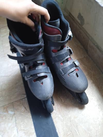 Skating Shoes (for kids aged 13 to 15 year olds)