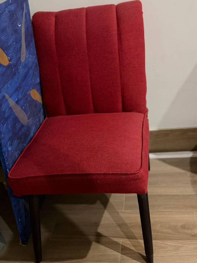 Multiple sofas and chairs 6