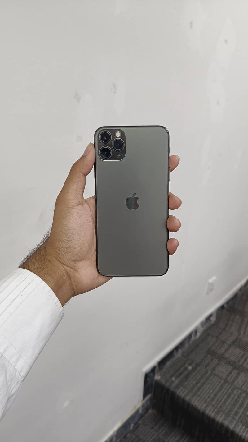 iPhone 11 Pro Max 3