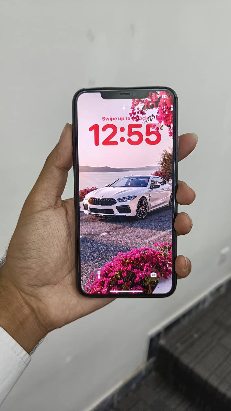 iPhone 11 Pro Max 4