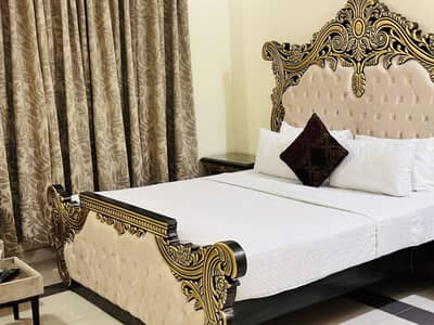 1kanal fully furnished ground portion available for rent