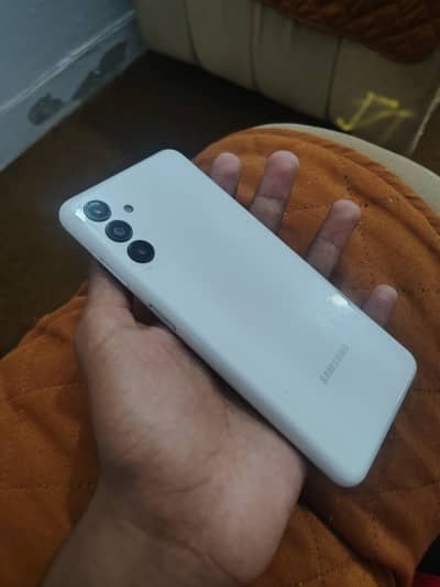 Samsung A04s