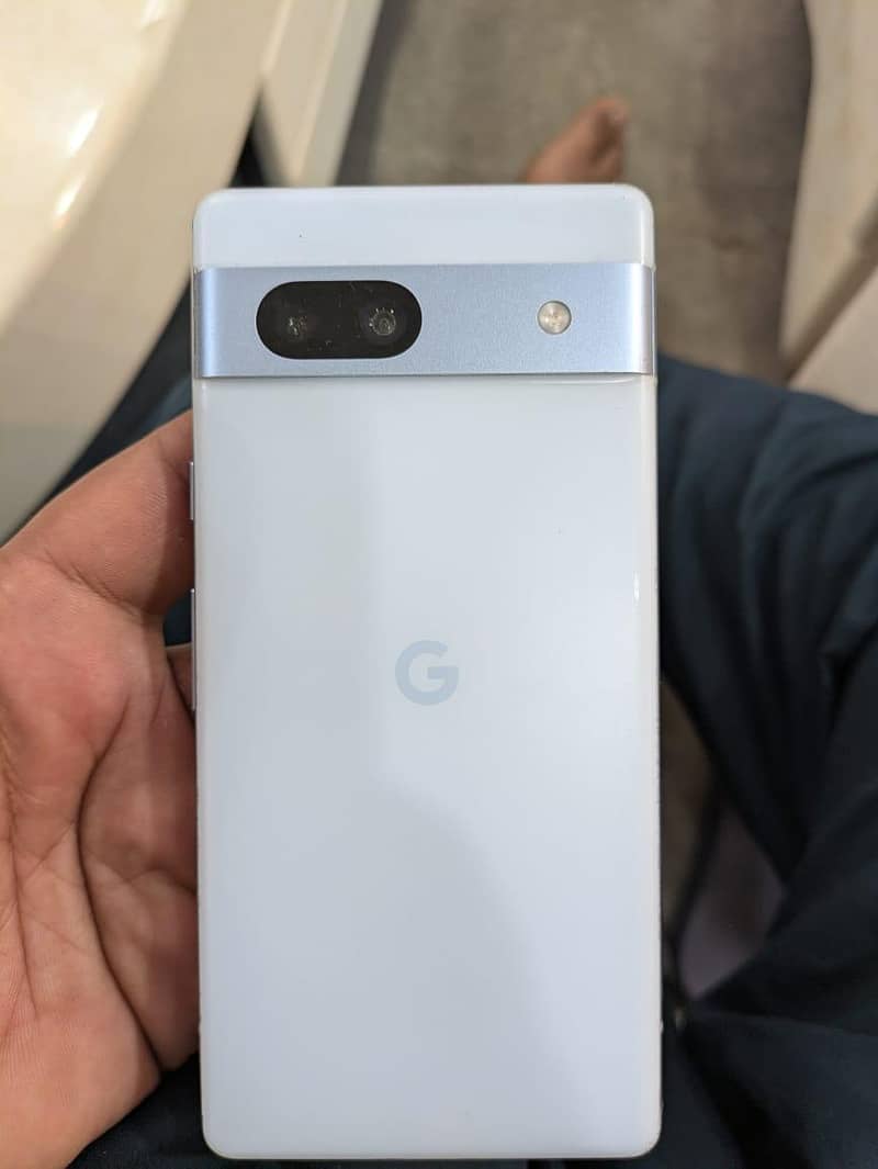 Google pixel 7A 2