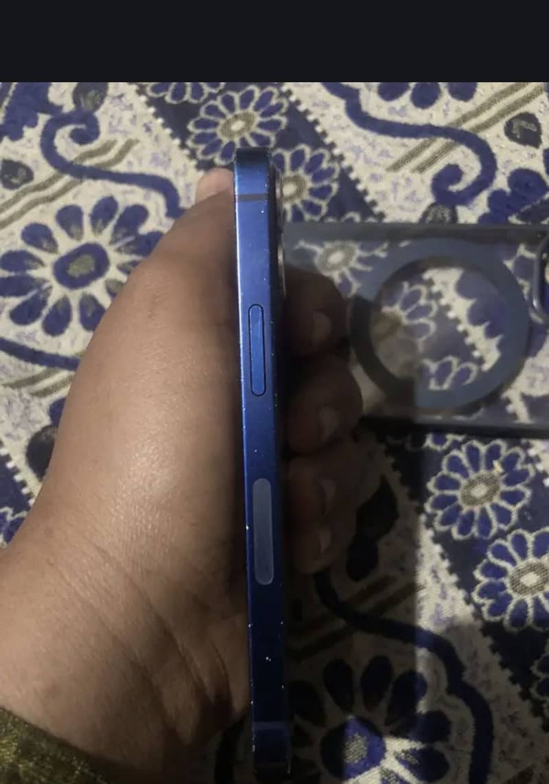 Used iPhone 3
