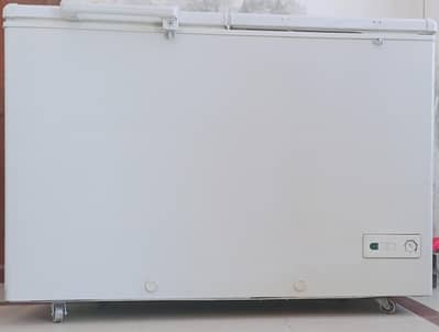 Excellent Condition 2door Deep Freezer for sale