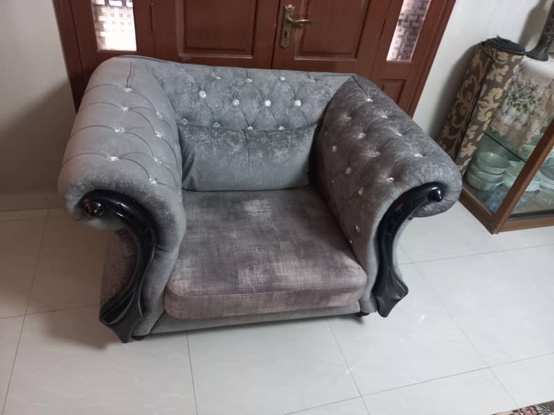 sofa set with table 3