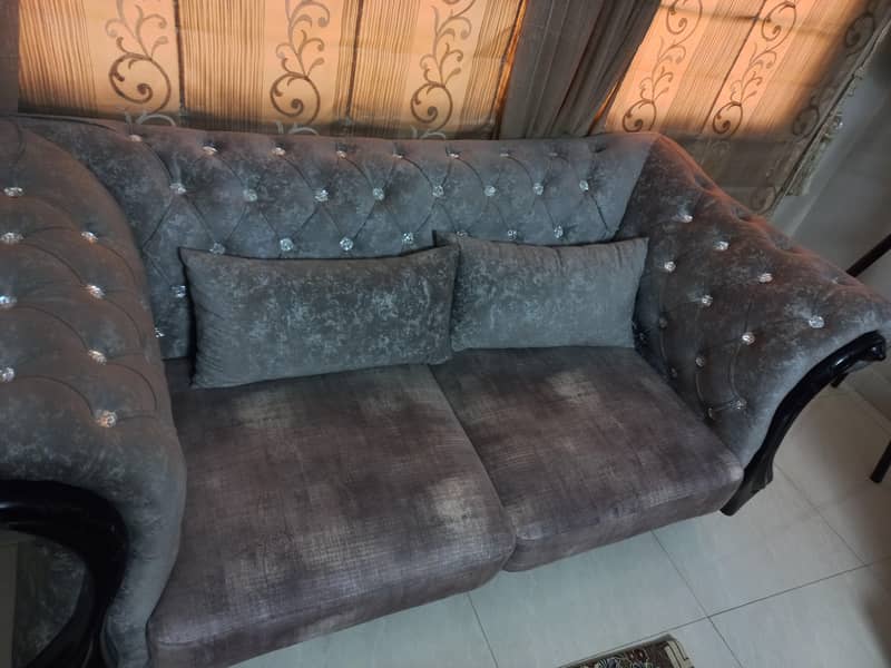 sofa set with table 4
