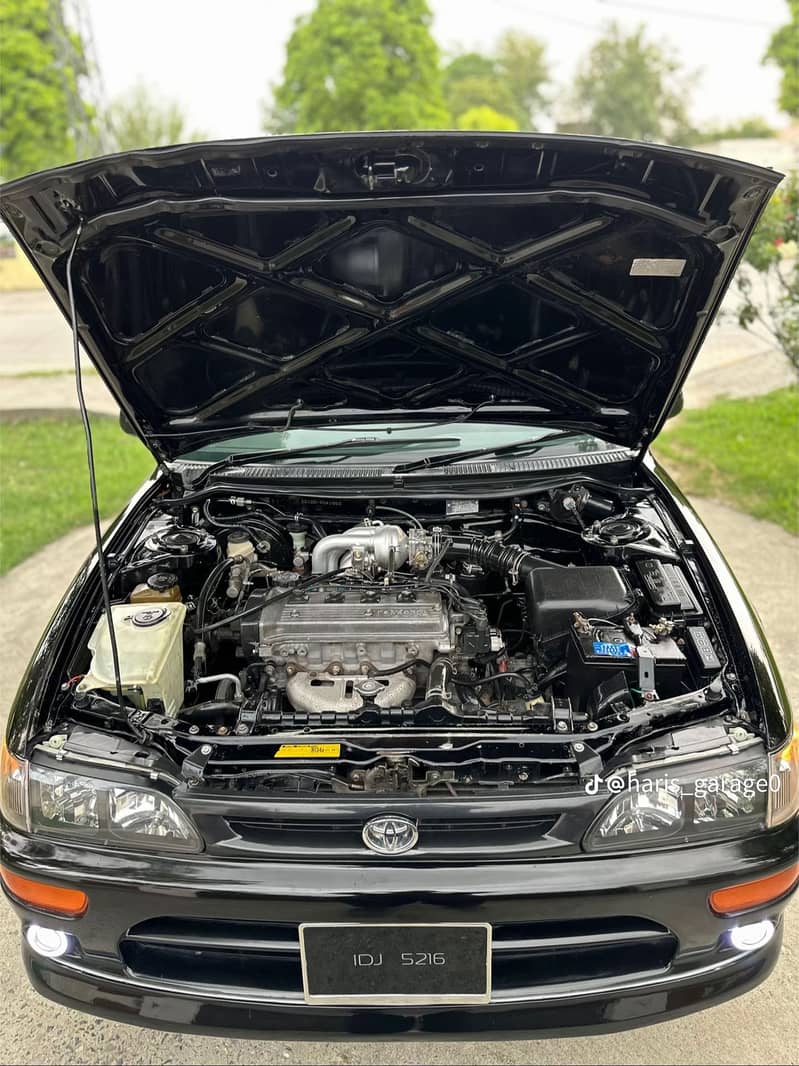 COROLLA GL 17