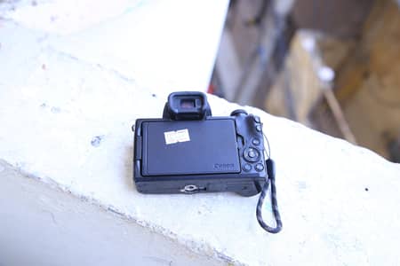 canon m50 only body  bord ka ishu. ha on ni ho raha